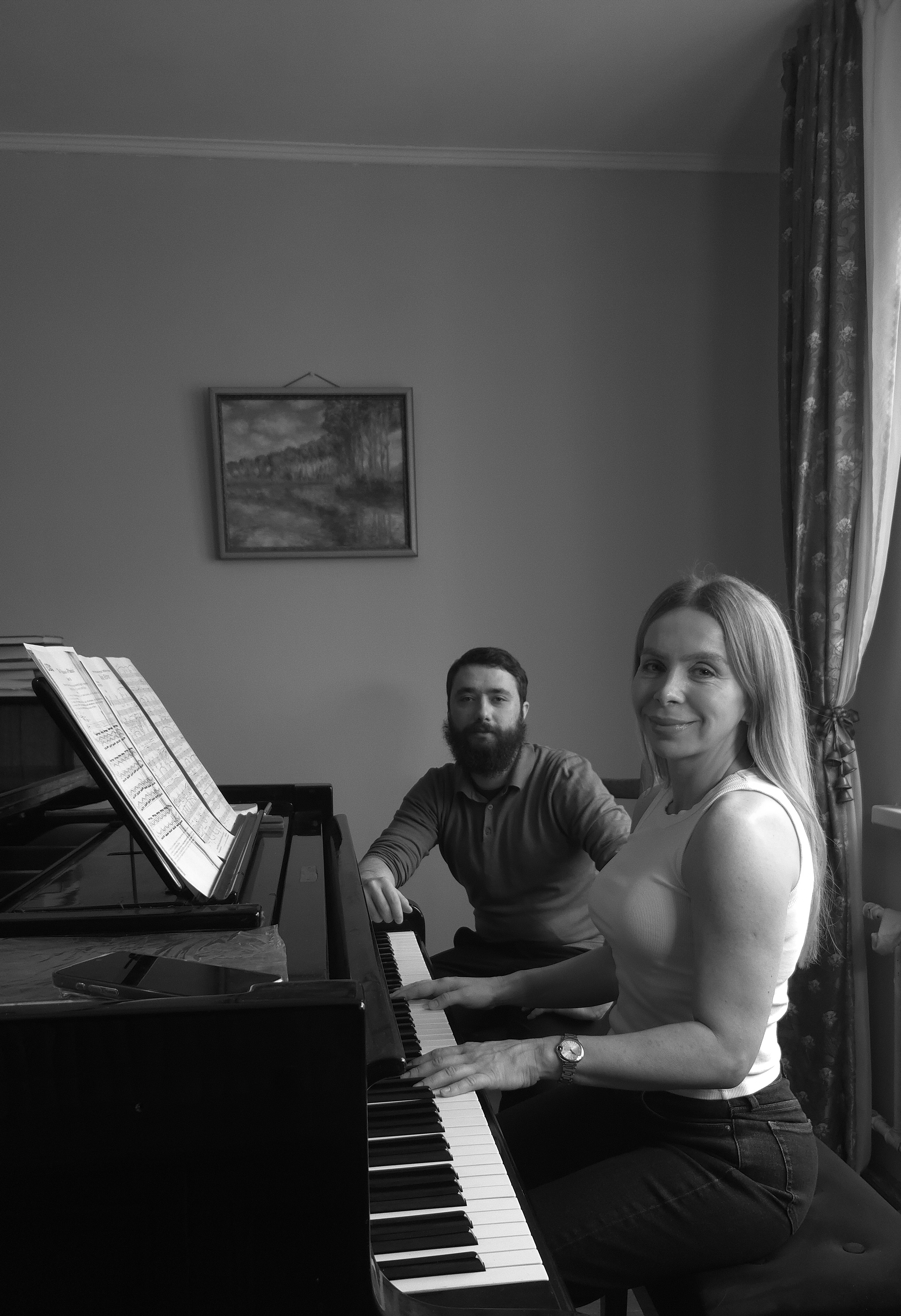 Yuriy Gusev in a lesson with a student