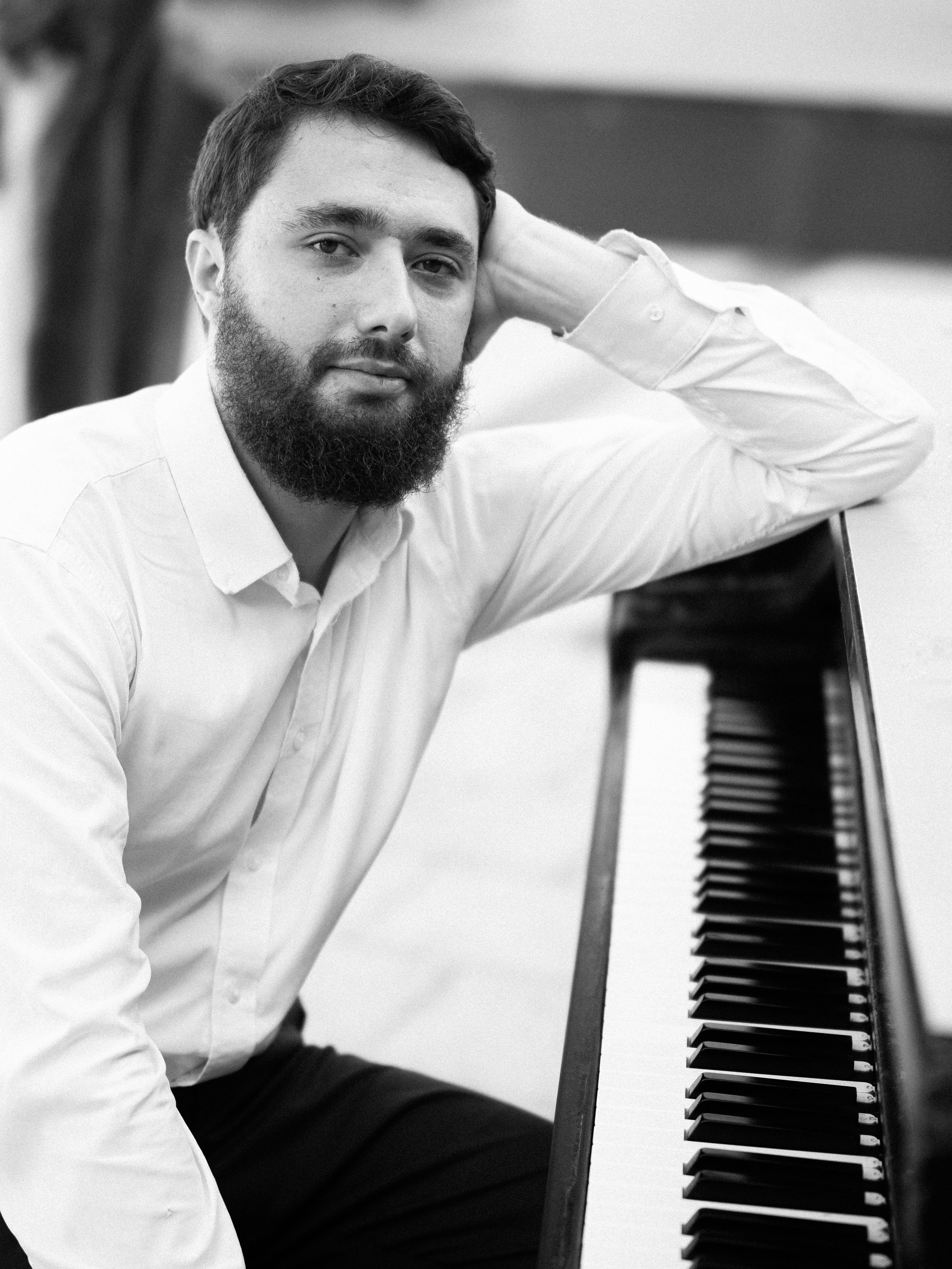 Yuriy Gusev at the grand piano